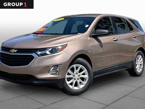 Used 2018 Chevrolet Equinox LS FWD image 1