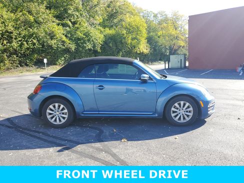 Used 2019 Volkswagen Beetle 2.0T S image 3