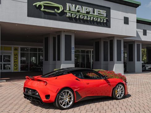 Used 2020 Lotus Evora image 31
