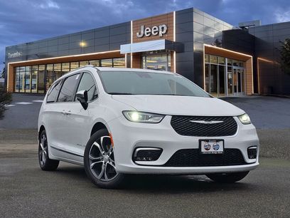 New 2026 Chrysler Pacifica Pinnacle