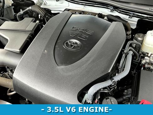 Used 2023 Toyota Tacoma TRD Off-Road AWD/4WD image 32