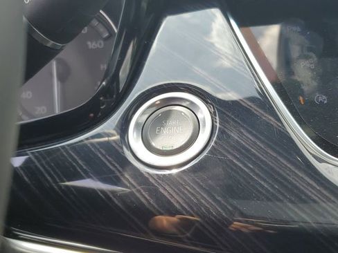 New 2025 Cadillac XT6 Premium Luxury w/ Technology Package AWD/4WD image 18
