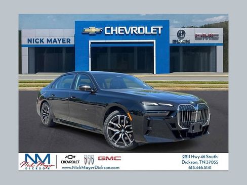 Used 2025 BMW 740i xDrive AWD/4WD image 1