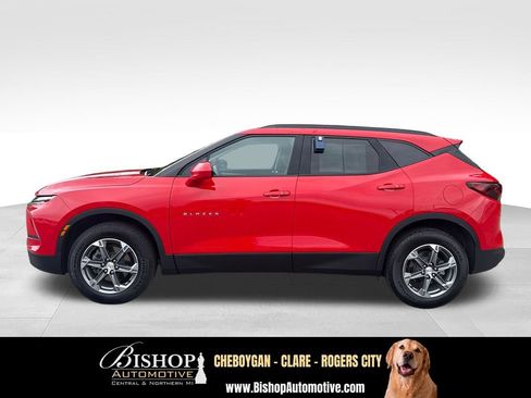 Used 2023 Chevrolet Blazer LT w/ Convenience Package FWD image 8