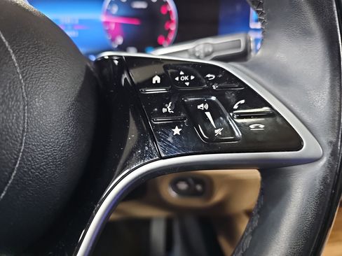 Used 2024 Mercedes-Benz GLE 350 4MATIC image 19