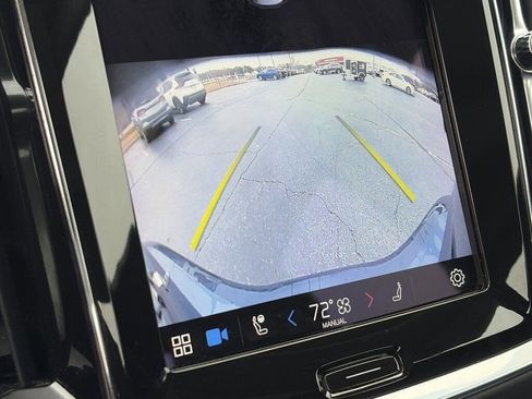 Used 2024 Volvo S60 B5 Core image 14