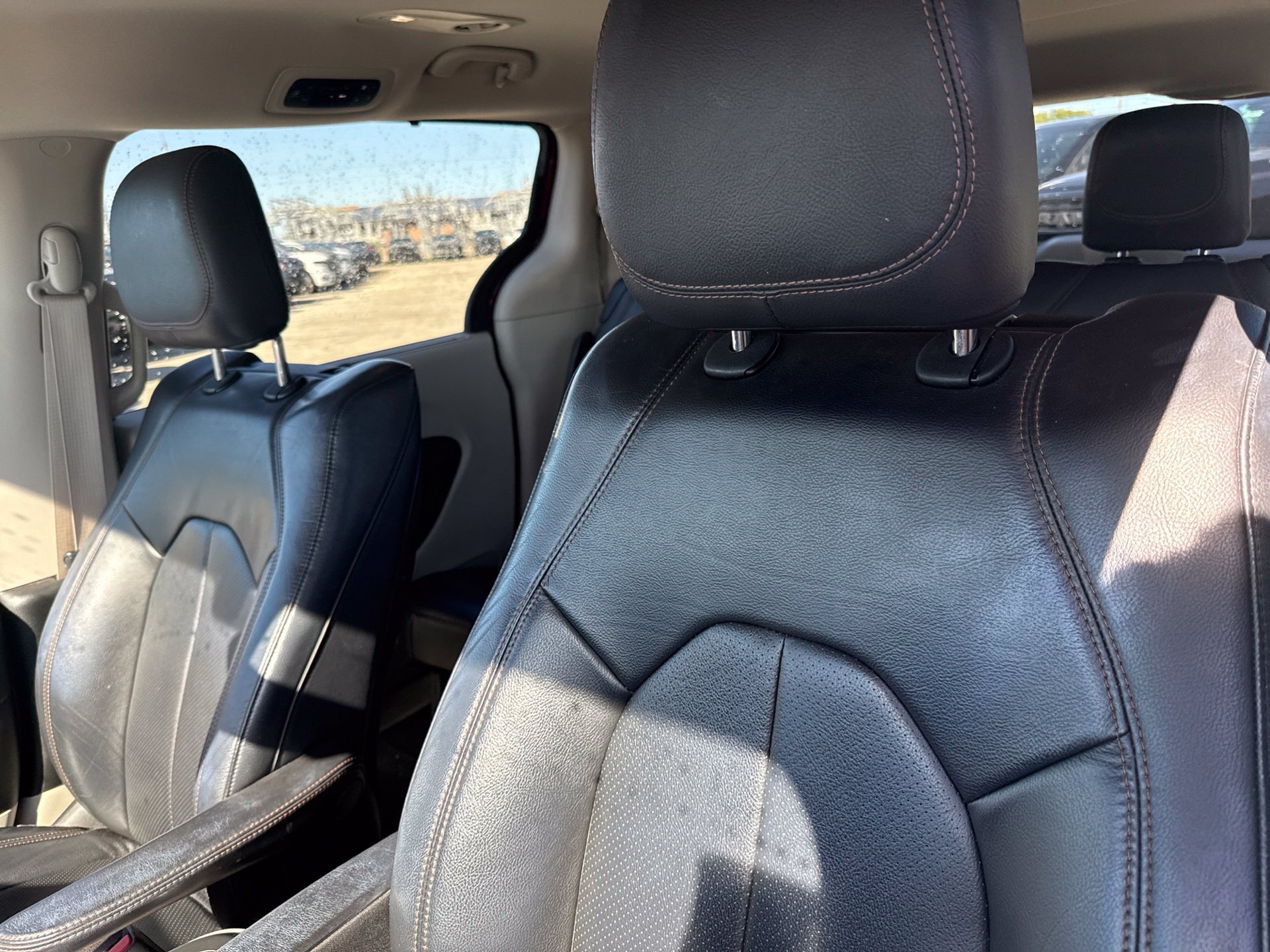 Used 2017 Chrysler Pacifica Touring-L Plus FWD image 9