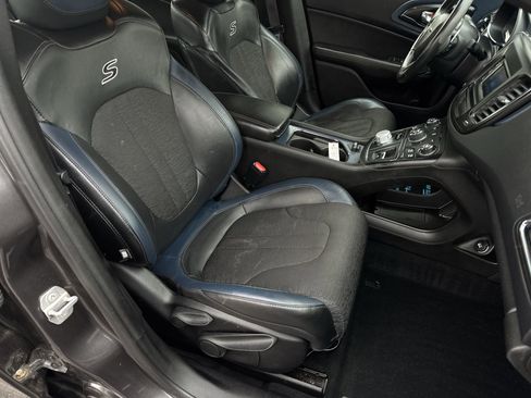 Used 2015 Chrysler 200 S w/ Comfort Group image 29