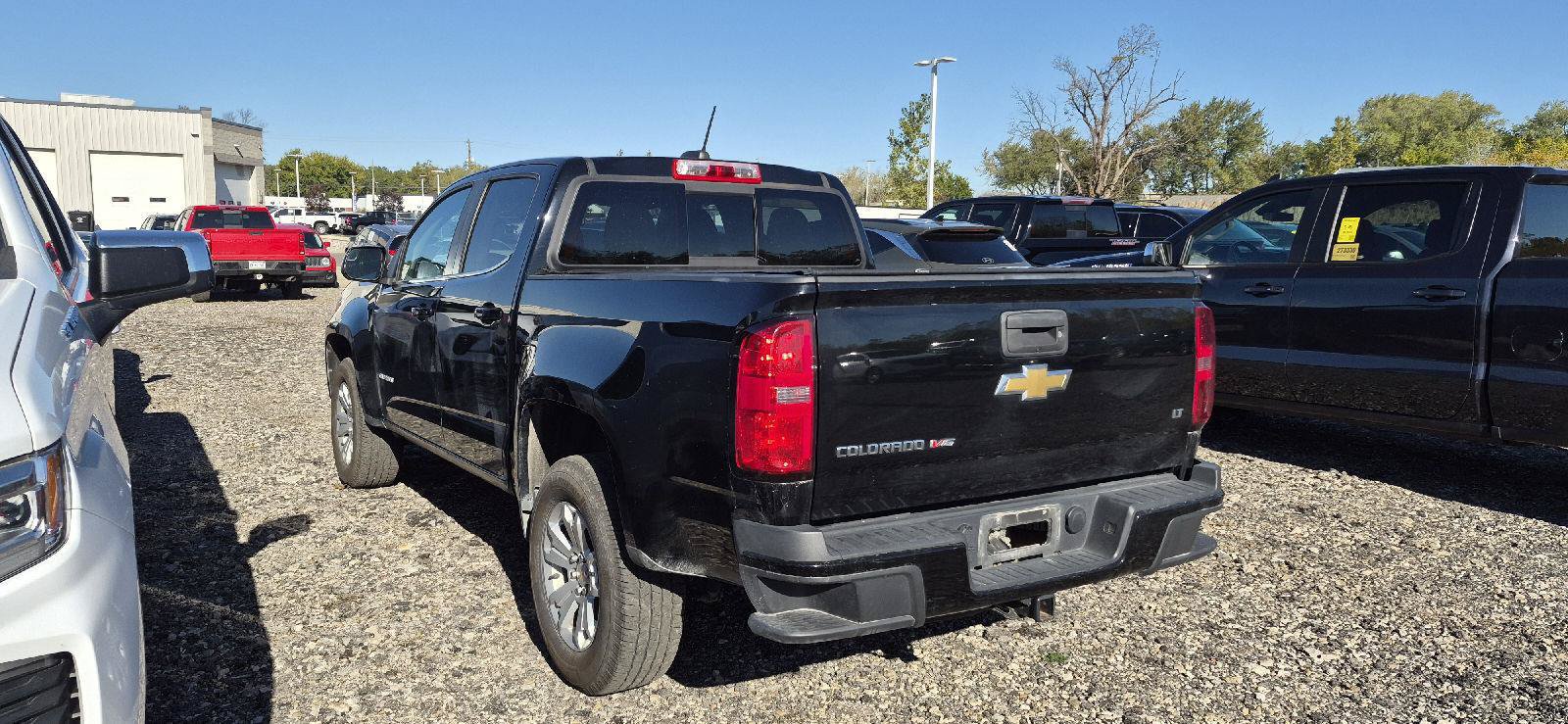 Used 2017 Chevrolet Colorado LT w/ LT Convenience Package RWD image 4