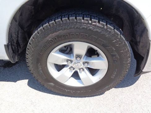 Used 2022 RAM 1500 Classic SLT w/ Electronics Group AWD/4WD image 31