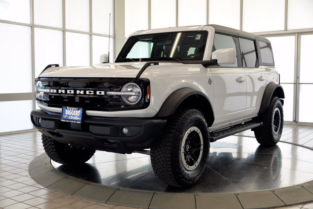 Used 2024 Ford Bronco Outer Banks w/ Sasquatch Package AWD/4WD image 4
