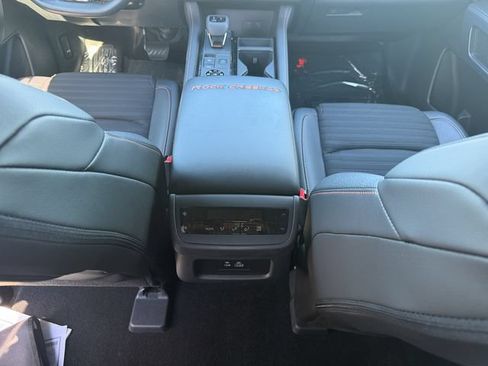 Used 2025 Nissan Pathfinder Rock Creek AWD/4WD image 30