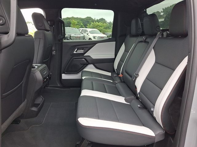 Used 2025 Chevrolet Silverado EV RST AWD/4WD image 20