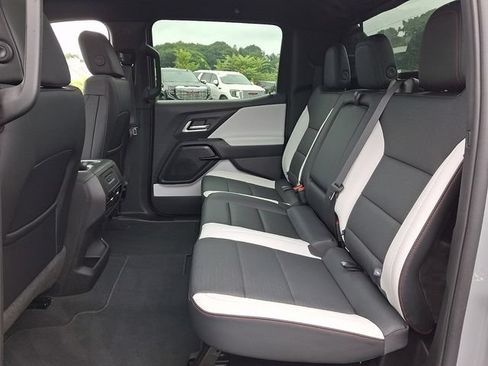 Used 2025 Chevrolet Silverado EV RST AWD/4WD image 20
