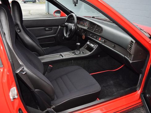 Used 1993 Porsche 968 image 54