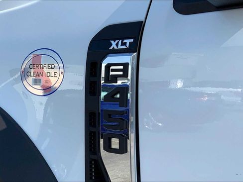 New 2025 Ford F450 XLT image 15