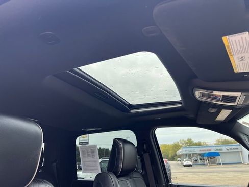 Used 2024 RAM 2500 Limited image 12