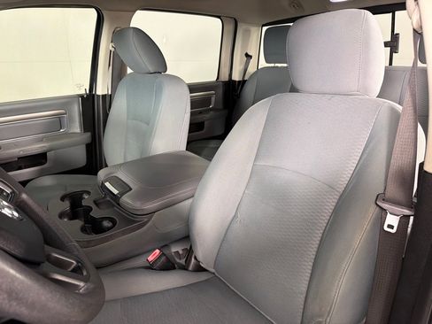 Used 2019 RAM 1500 Classic SLT AWD/4WD image 13