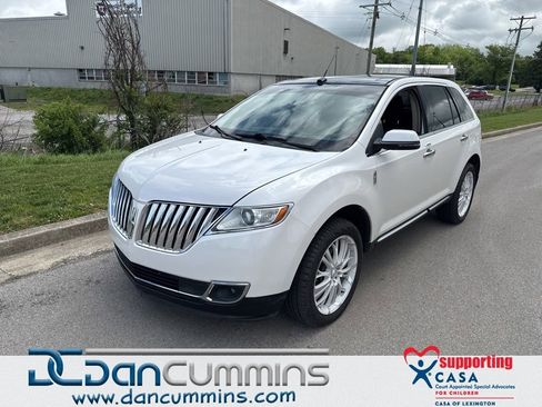 Used 2015 Lincoln MKX AWD w/ Equipment Group 102A image 1