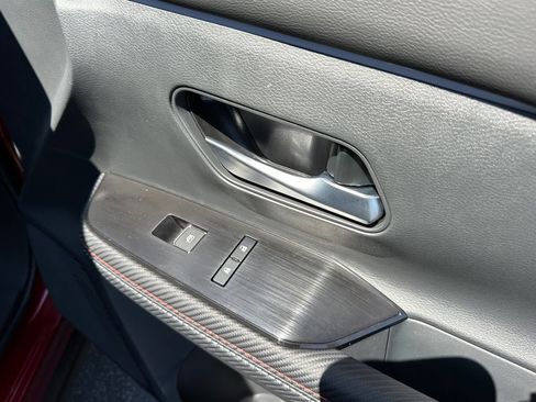New 2026 Nissan Kicks SR w/ SR Premium Package FWD image 16