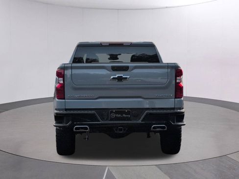 Used 2025 Chevrolet Silverado 1500 Custom Trail Boss AWD/4WD image 4
