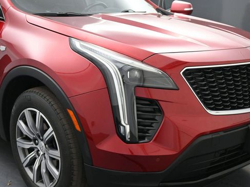 Used 2023 Cadillac XT4 Sport w/ Cold Weather Package AWD/4WD image 18