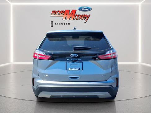 Used 2023 Ford Edge SEL w/ Convenience Package AWD/4WD image 5