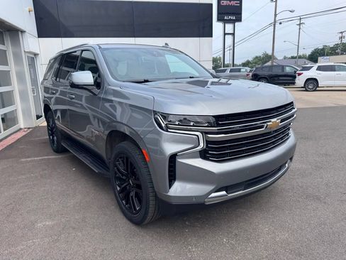 Used 2023 Chevrolet Tahoe LT w/ Luxury Package AWD/4WD image 6