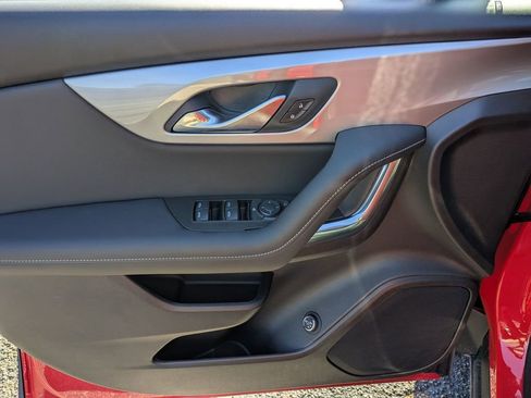 New 2025 Chevrolet Blazer LT w/ Midnight/Sport Edition image 12