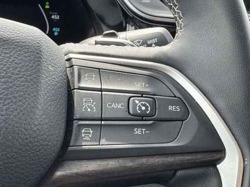 Used 2024 Jeep Grand Cherokee Limited 4xe AWD/4WD image 28