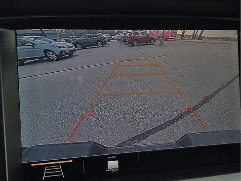 Used 2022 Chevrolet Colorado Z71 w/ Z71 Midnight Edition image 13