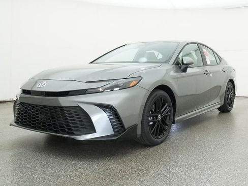 New 2026 Toyota Camry SE FWD image 32