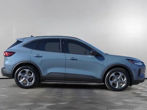 Used 2025 Ford Escape ST-Line w/ Equipment Group 301A FWD image 4