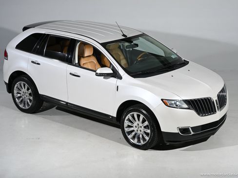 Used 2014 Lincoln MKX FWD w/ Equipment Group 101A image 8