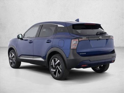 Used 2025 Nissan Kicks SV FWD image 5