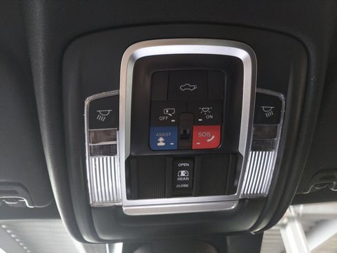 Used 2023 RAM 1500 Limited AWD/4WD image 19