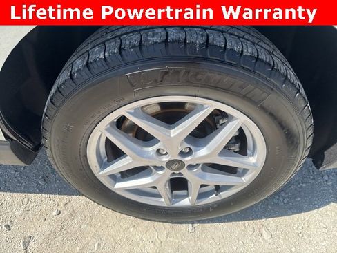 Used 2024 Ford Edge SEL image 27