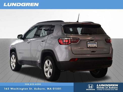Used 2018 Jeep Compass Latitude AWD/4WD image 3