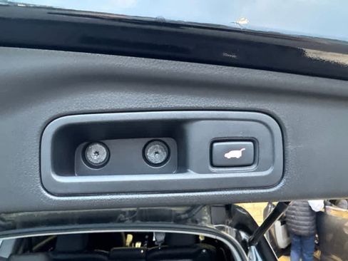 Used 2017 Honda Pilot Touring image 26