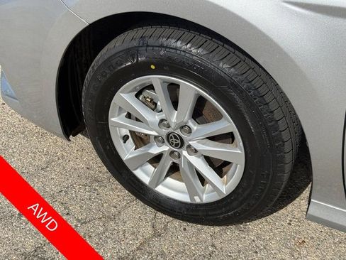 Used 2025 Toyota Camry LE AWD/4WD image 10