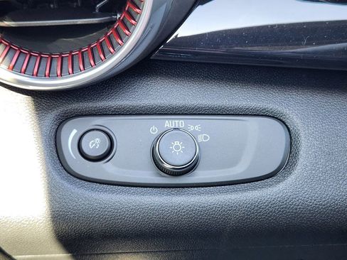 New 2026 Chevrolet Trax RS w/ Sunroof Package image 24