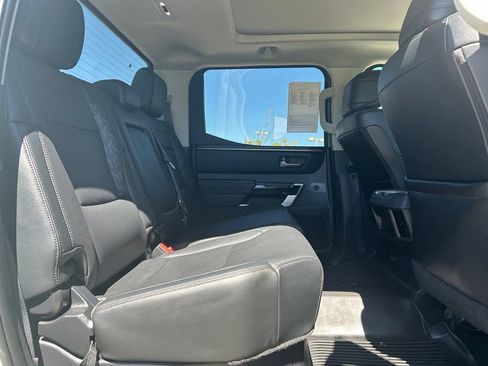 Used 2024 Toyota Tundra Limited AWD/4WD image 29