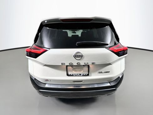 Used 2023 Nissan Rogue SL AWD/4WD image 6