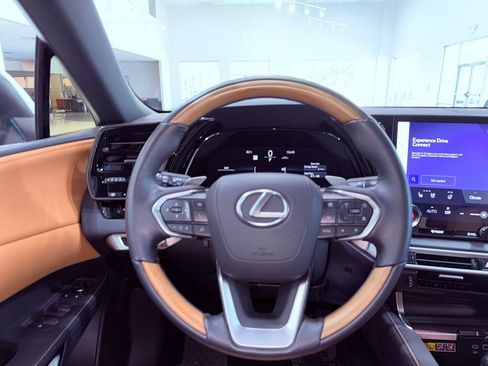 Certified 2025 Lexus RX 350 Premium w/ Accessory Package (Z1) FWD image 19