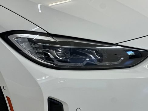 Used 2023 BMW i4 eDrive40 w/ Premium Package RWD image 11
