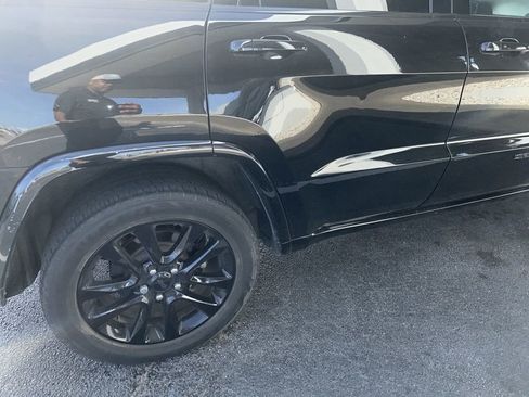 Used 2020 Jeep Grand Cherokee Altitude image 4