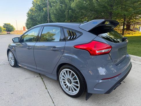 Used 2017 Ford Focus RS AWD/4WD image 4