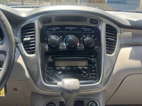 Used 2003 Toyota Highlander 4WD V6 image 16