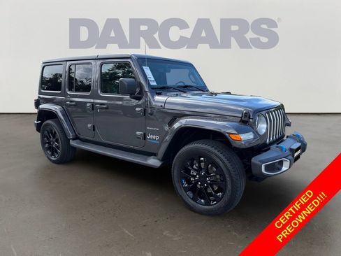 Used 2022 Jeep Wrangler Unlimited Sahara w/ Cold Weather Group AWD/4WD image 1