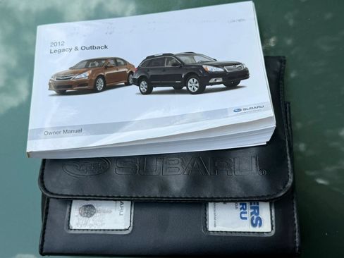 Used 2012 Subaru Outback 2.5i Limited w/ Moonroof Pkg AWD/4WD image 26